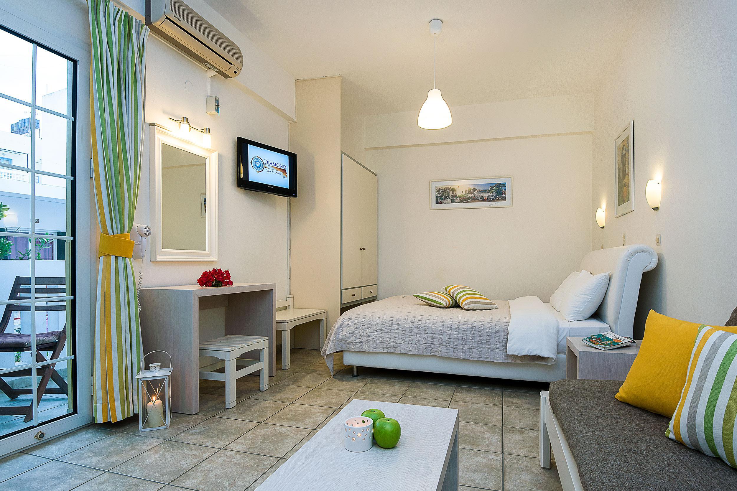 Diamond Apartments & Suites Hersonissos  Exterior photo