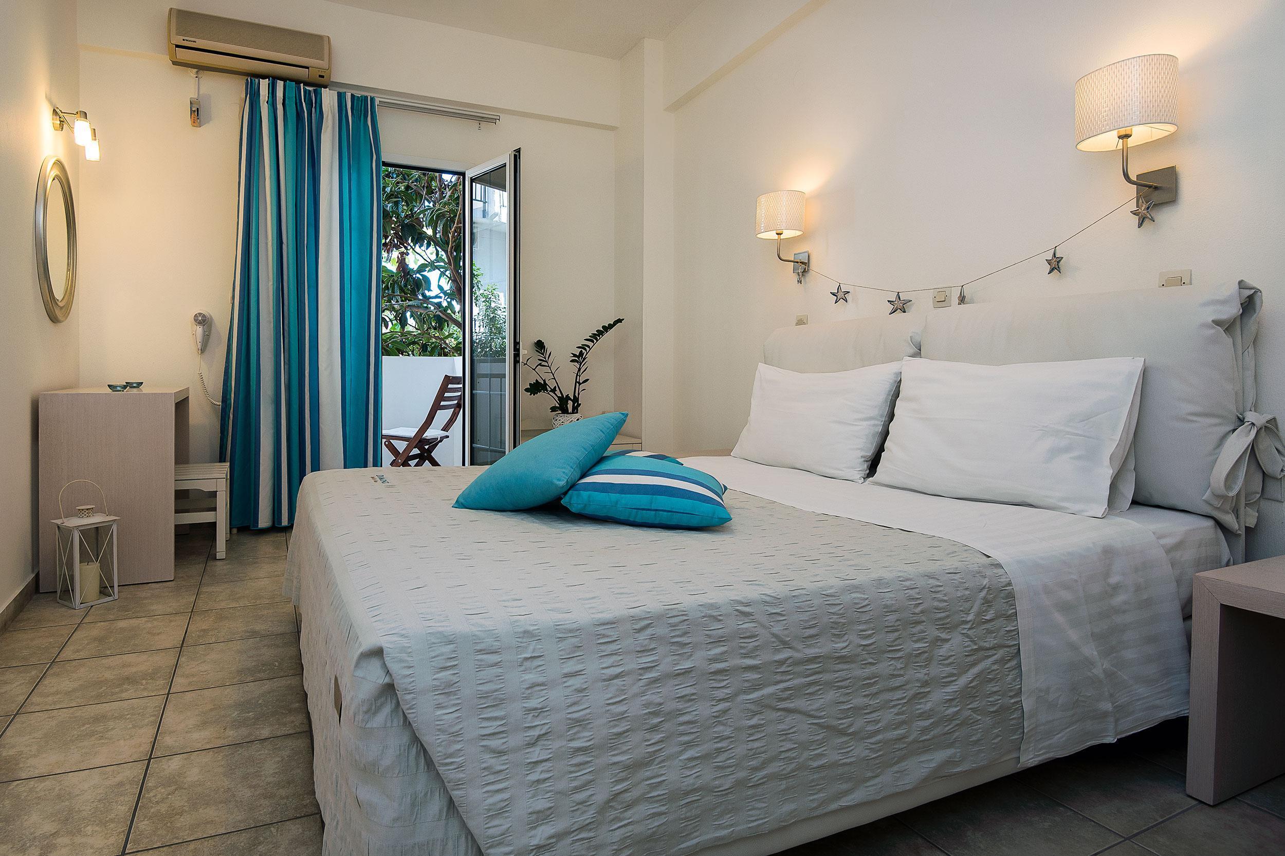 Diamond Apartments & Suites Hersonissos  Exterior photo